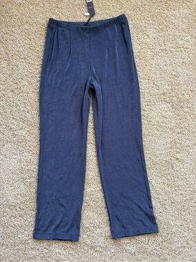 NWT Chicos Travelers No Tummy Pants‎ - Soft Slate Gray Blue Size 0P / US 4P